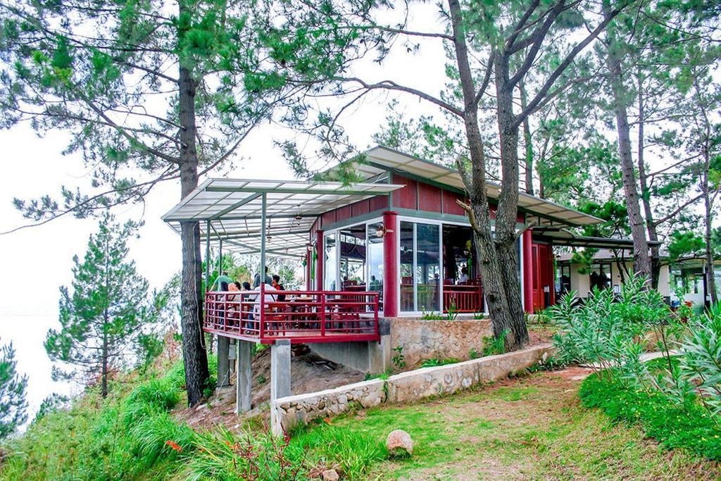 Taman Simalem Resort Tongging Exteriör bild
