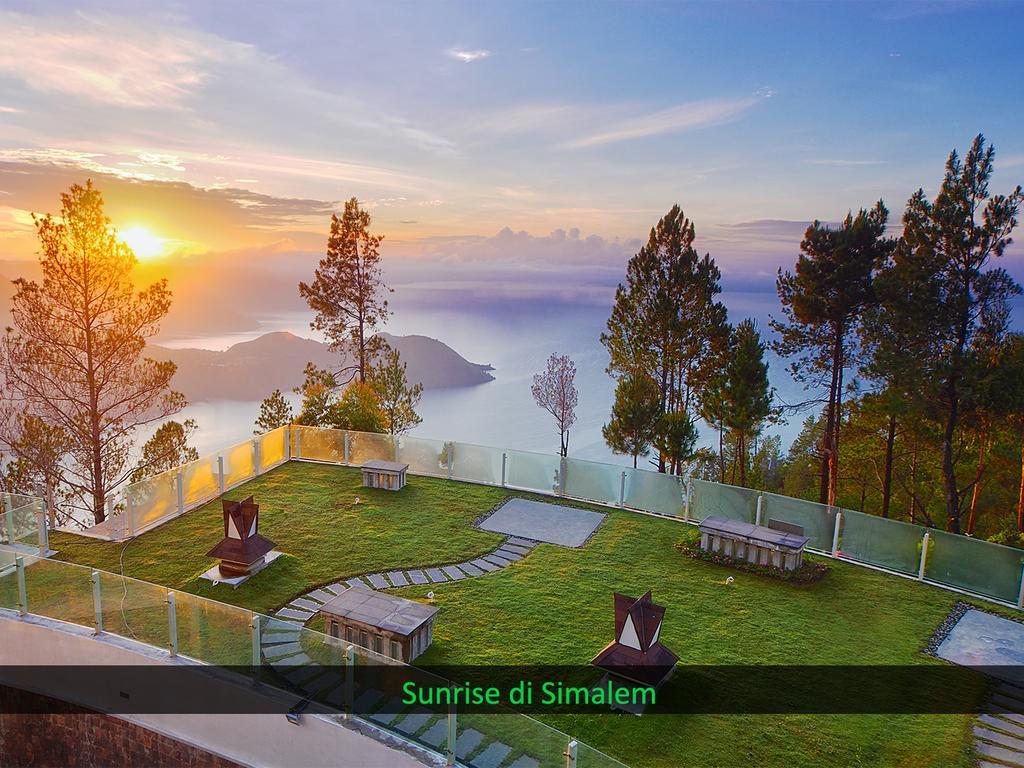 Taman Simalem Resort Tongging Exteriör bild