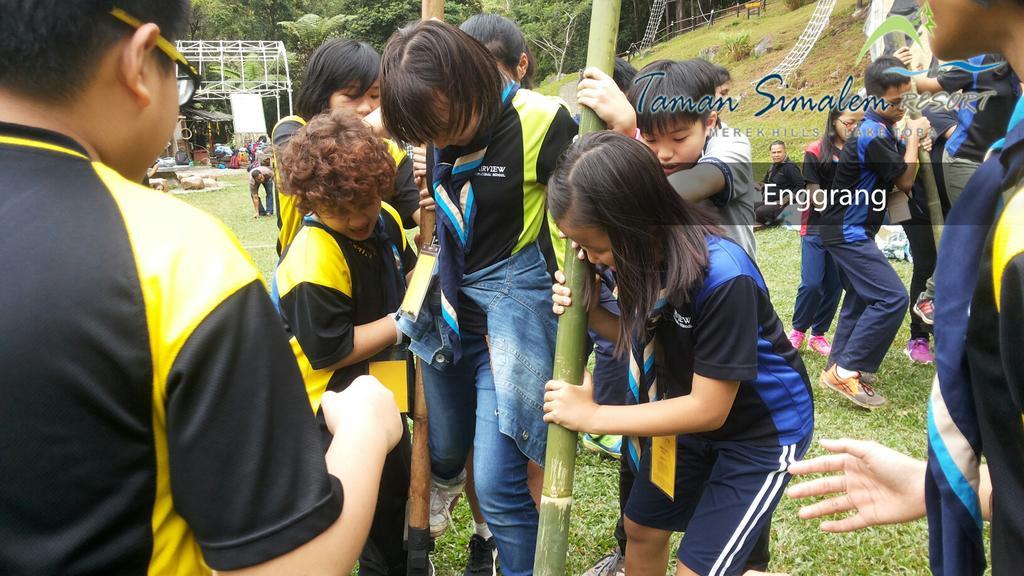 Taman Simalem Resort Tongging Exteriör bild