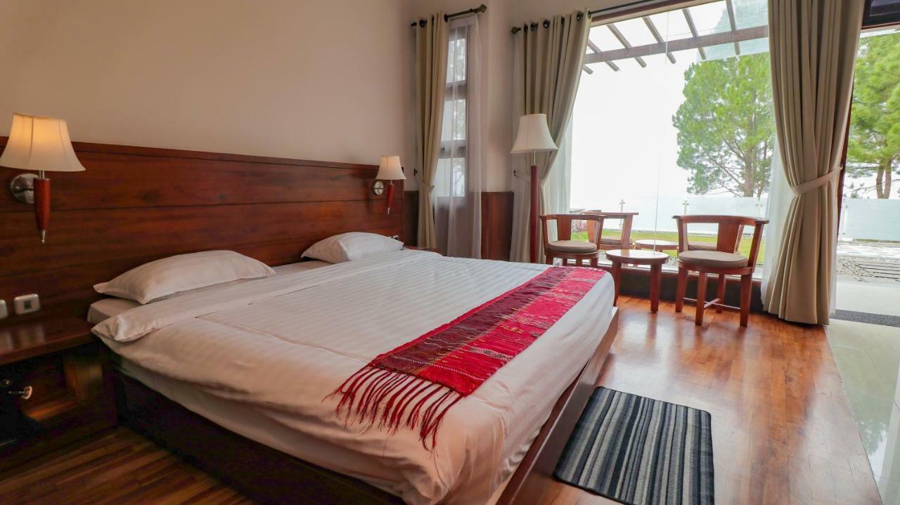 Taman Simalem Resort Tongging Exteriör bild