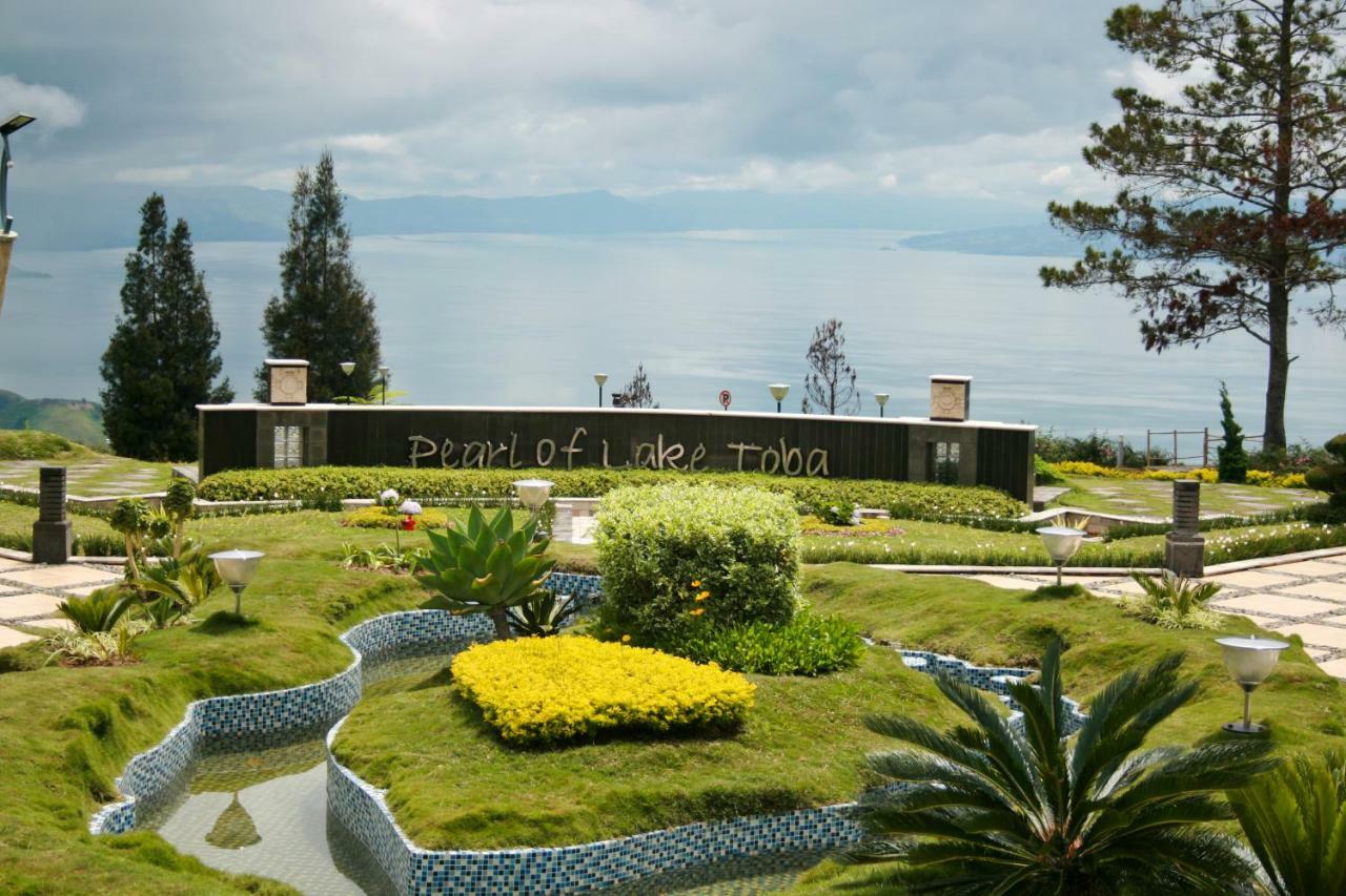 Taman Simalem Resort Tongging Exteriör bild
